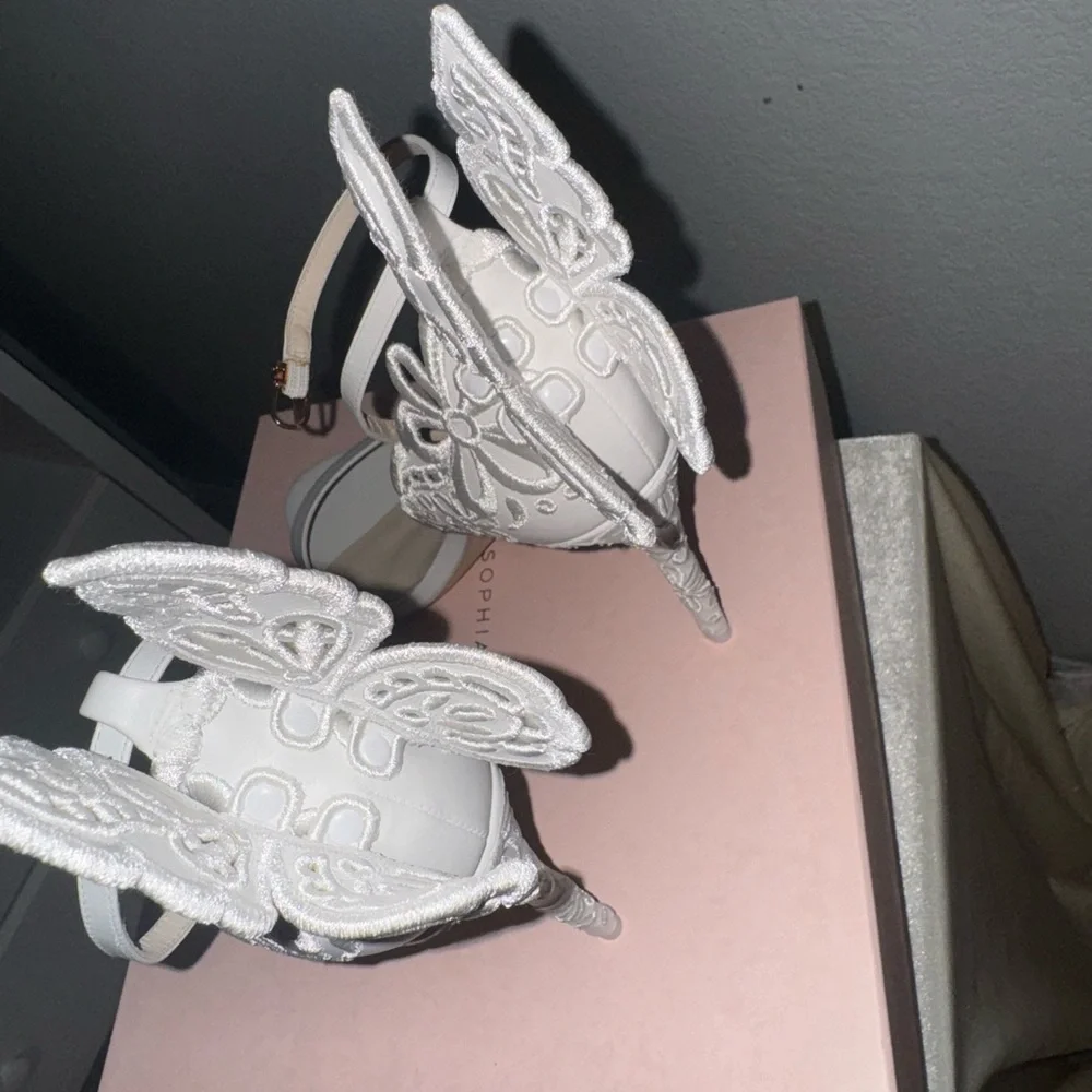 Sophia Webster Chiara White Sandals - Picture 9 of 11
